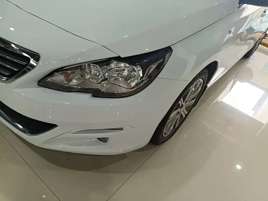 Peugeot 408 — миниатюра 24