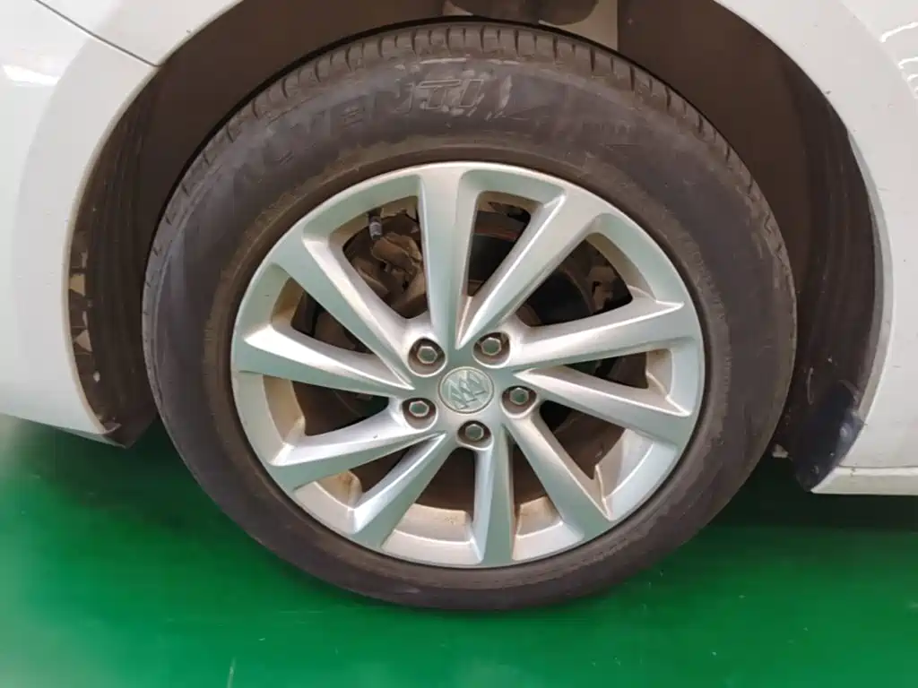 Buick Verano — миниатюра 23
