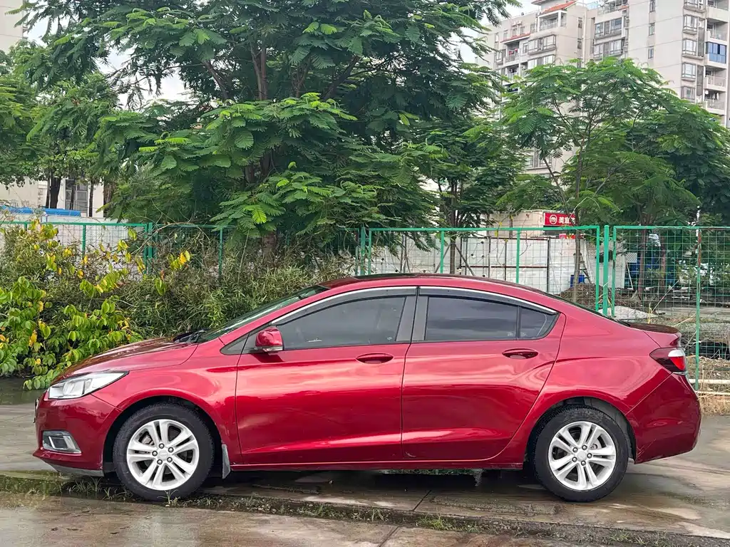 Chevrolet Cruze — миниатюра 3