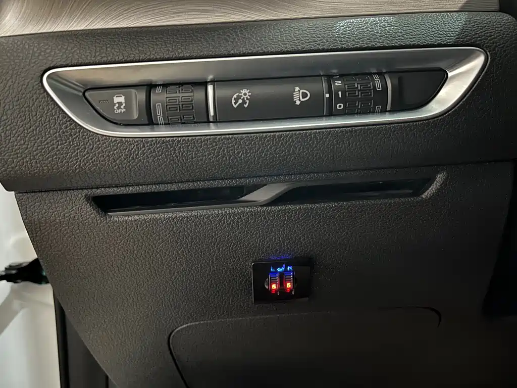 GEELY AUTOMOBILE BINYUE