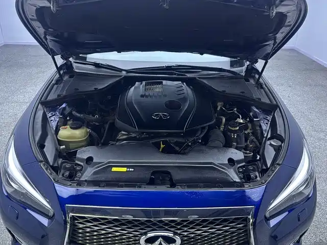 INFINITI Q50L