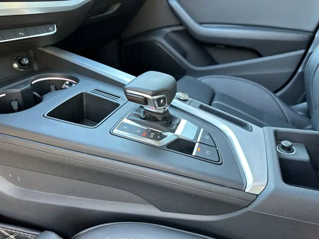 Audi A4L — миниатюра 15