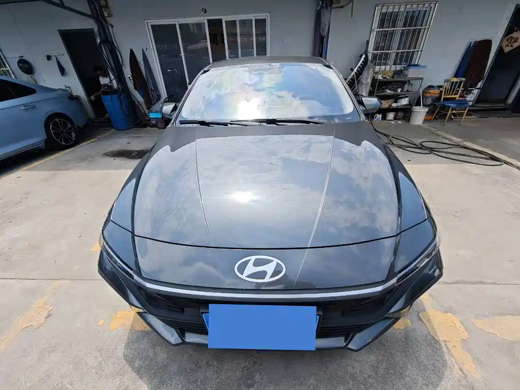 Hyundai Elantra — миниатюра 2