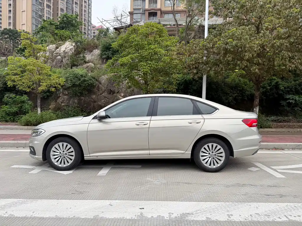 Volkswagen Lavida 2018 1.5L AT Comfort V