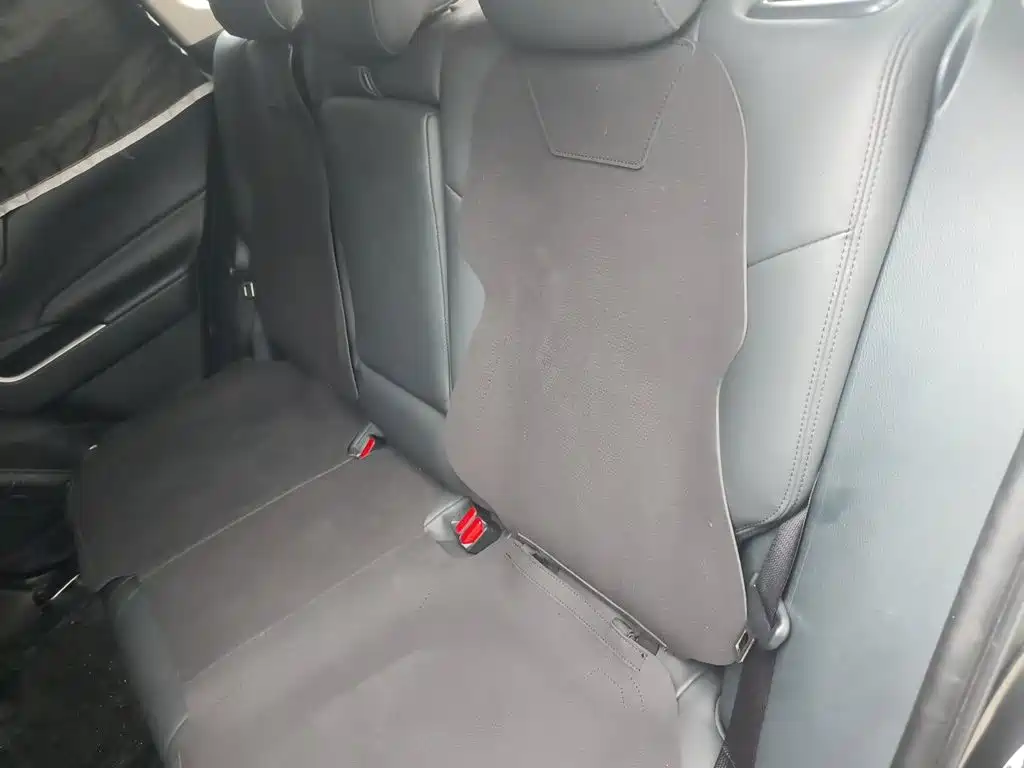 Toyota RAV4 — миниатюра 13