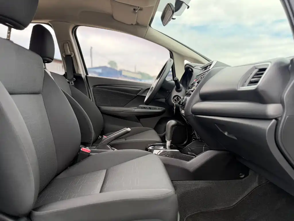Honda Fit — миниатюра 14