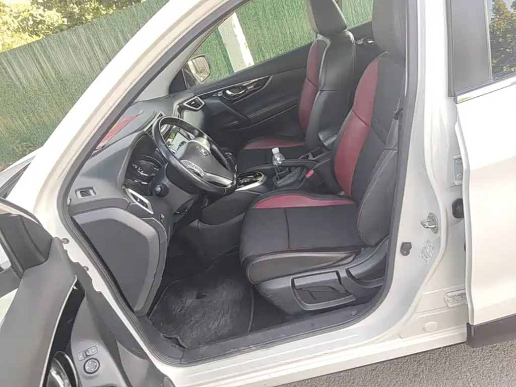 Nissan Qashqai — миниатюра 15