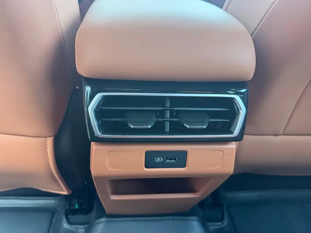 Geely Boyue — миниатюра 10