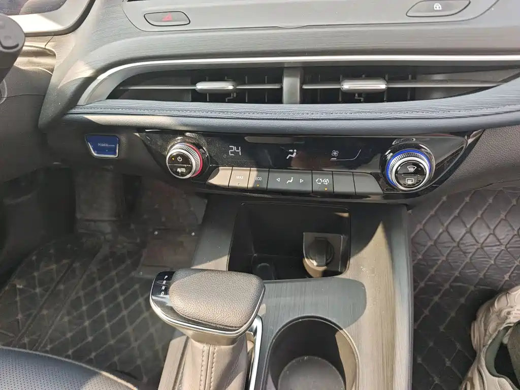 Buick Velite 6 — миниатюра 18