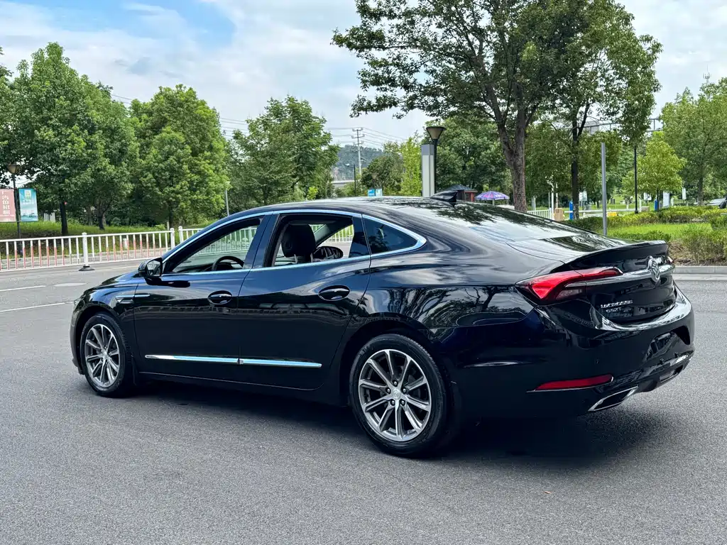 Buick LaCrosse — миниатюра 7
