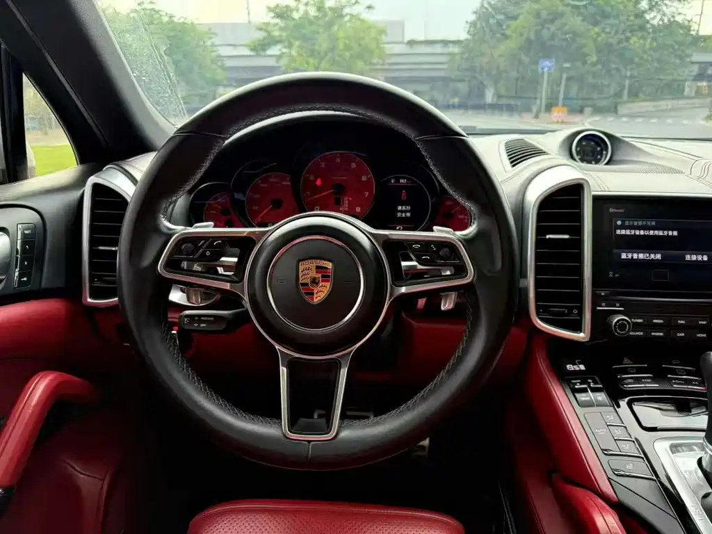 Porsche Cayenne 2016