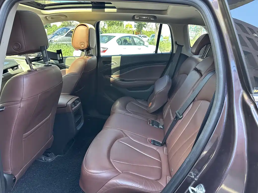 Buick Envision Plus — миниатюра 6