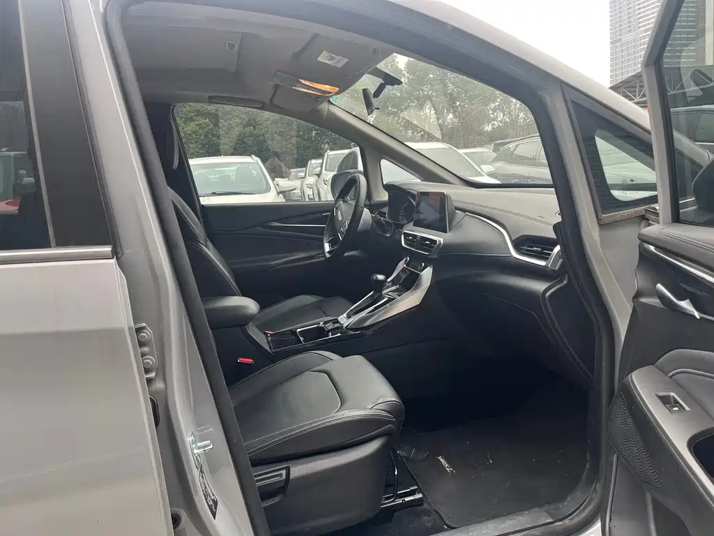 SAIC MAXUS CHASE G50