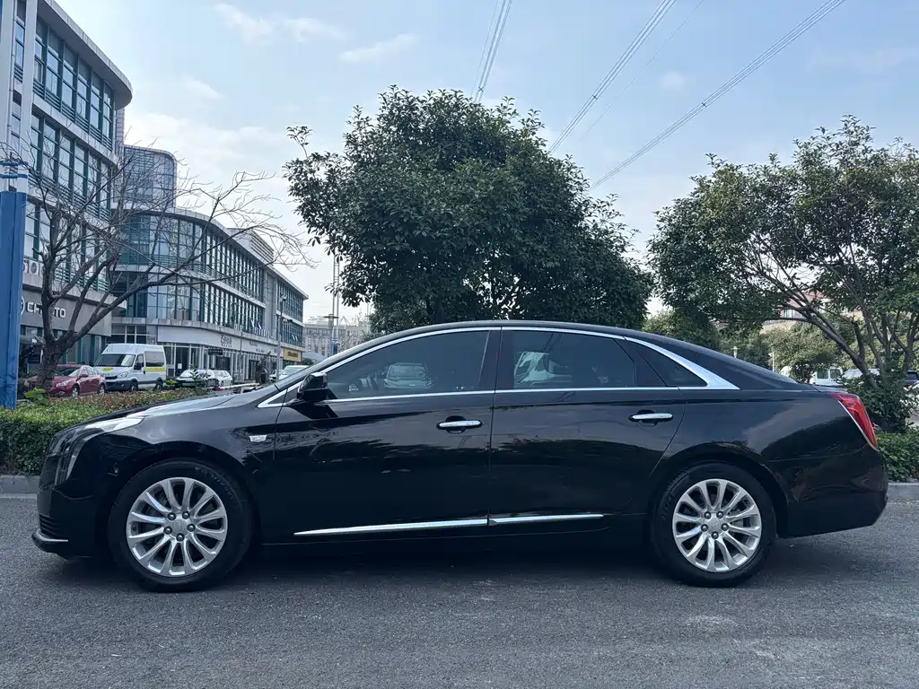 Cadillac XTS — миниатюра 3