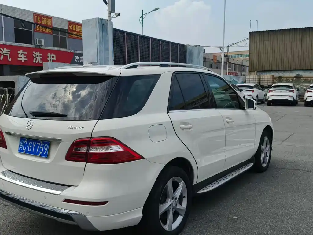 Mercedes-Benz M-Class — миниатюра 7
