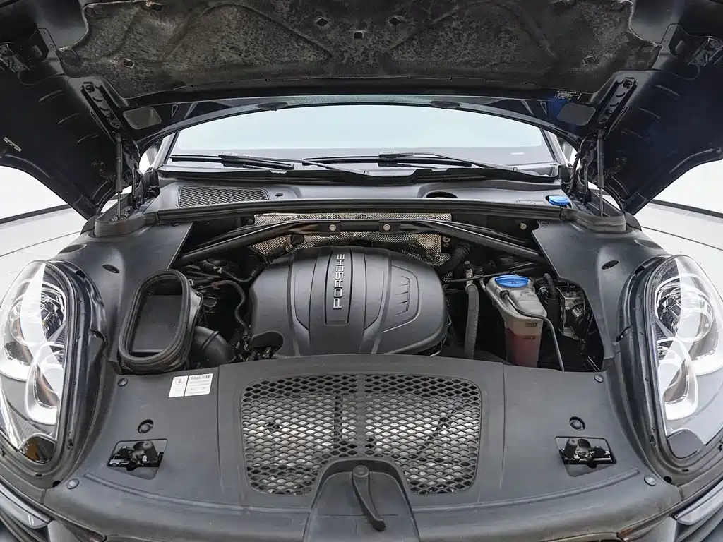 Porsche Macan — миниатюра 20