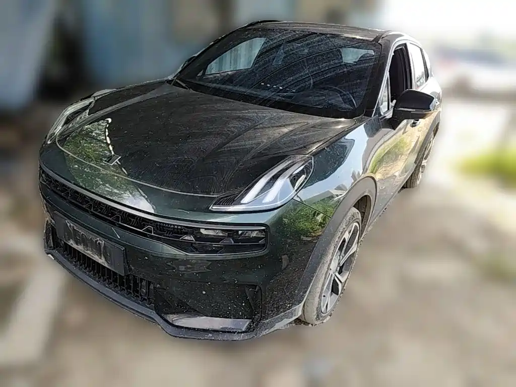 Lynk & Co 06 EM-P