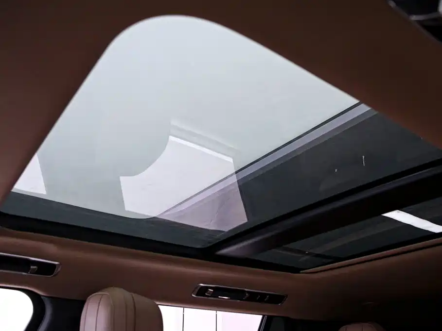 Land Rover Range Rover — миниатюра 12