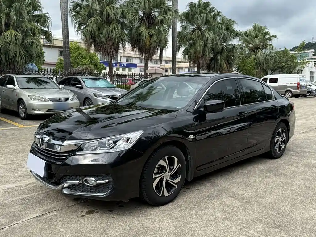 Honda Accord — миниатюра 2