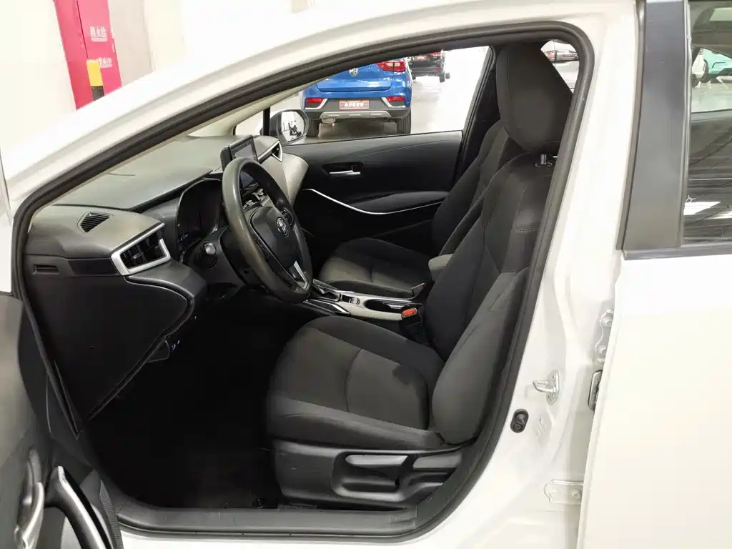 Toyota Corolla — миниатюра 10