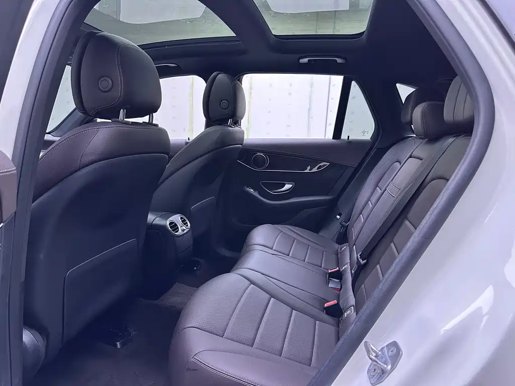 Mercedes-Benz GLC 2017 GLC 260 4MATIC