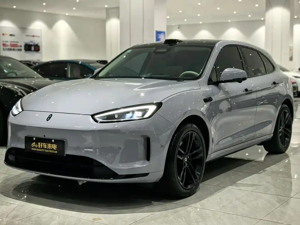 AITO M5