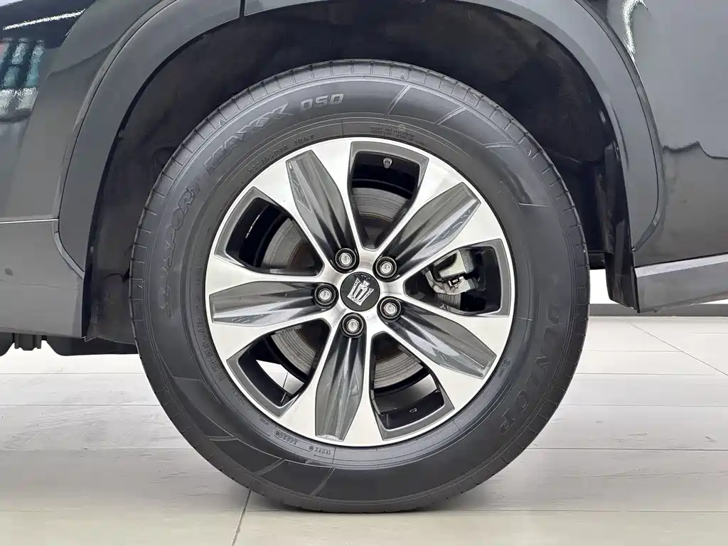 Toyota Crown Kluger — миниатюра 6