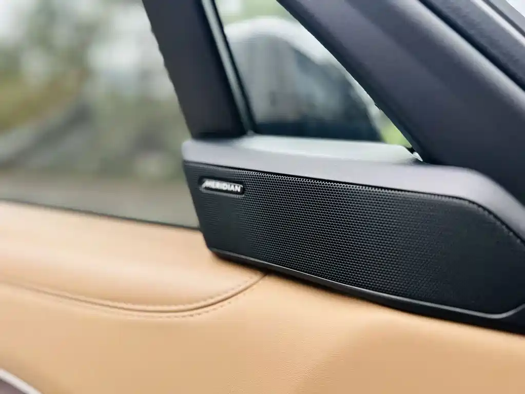 Land Rover Range Rover — миниатюра 14
