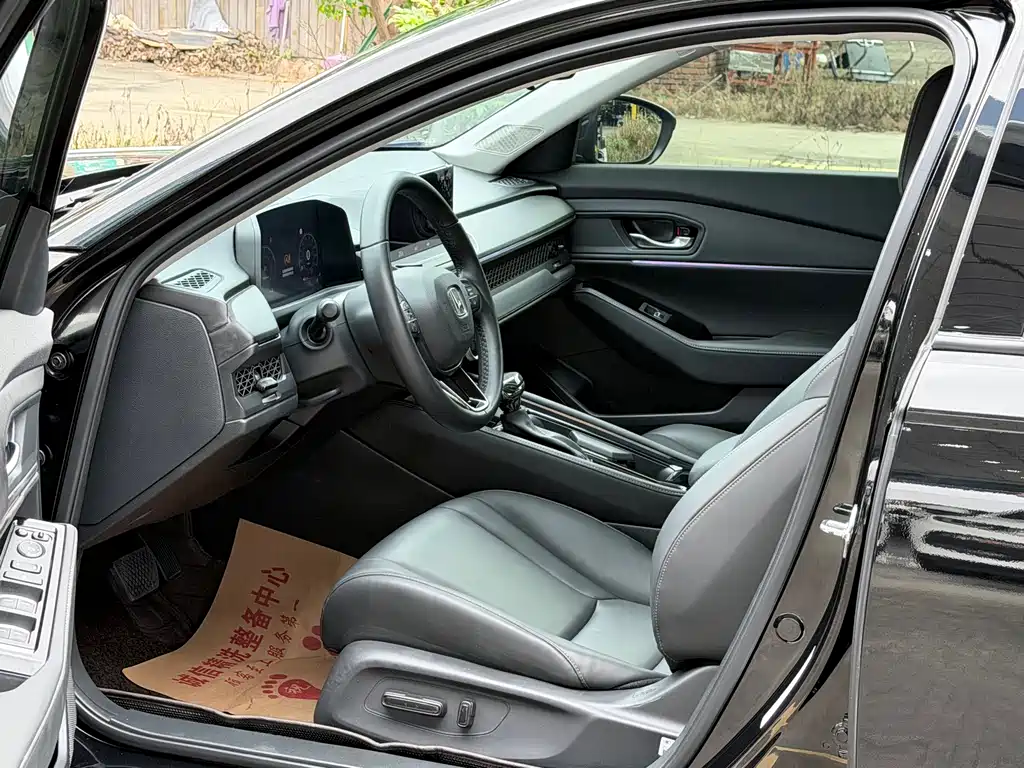 Honda Accord — миниатюра 7