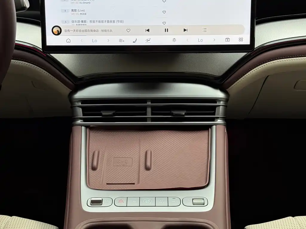 BYD Seal 07 DM-i — миниатюра 16