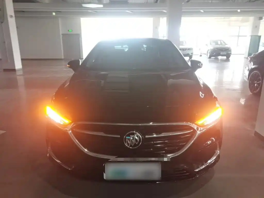 Buick LaCrosse — миниатюра 3