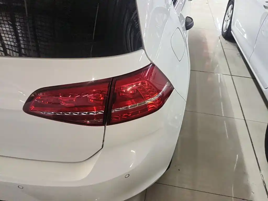 Volkswagen Golf — миниатюра 8