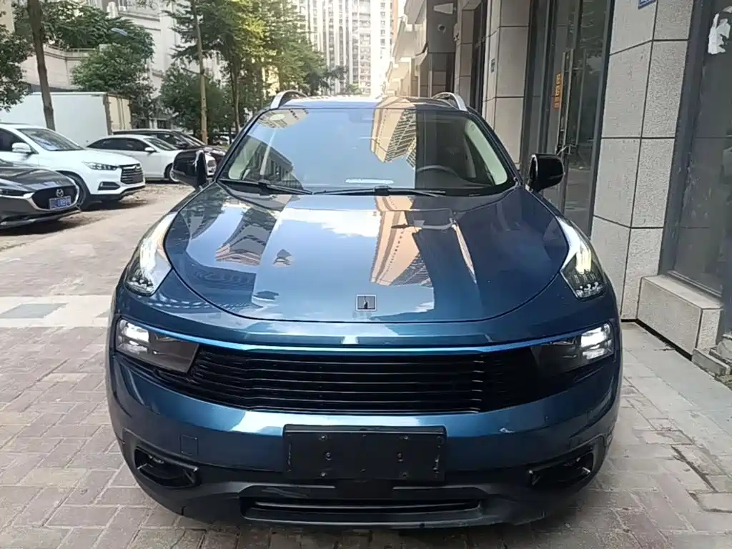 Lynk & Co 01 — миниатюра 3