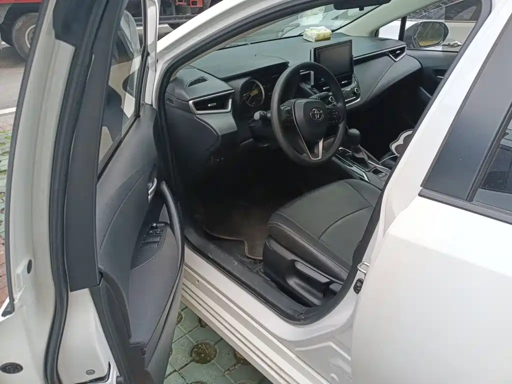 Toyota Corolla — миниатюра 12