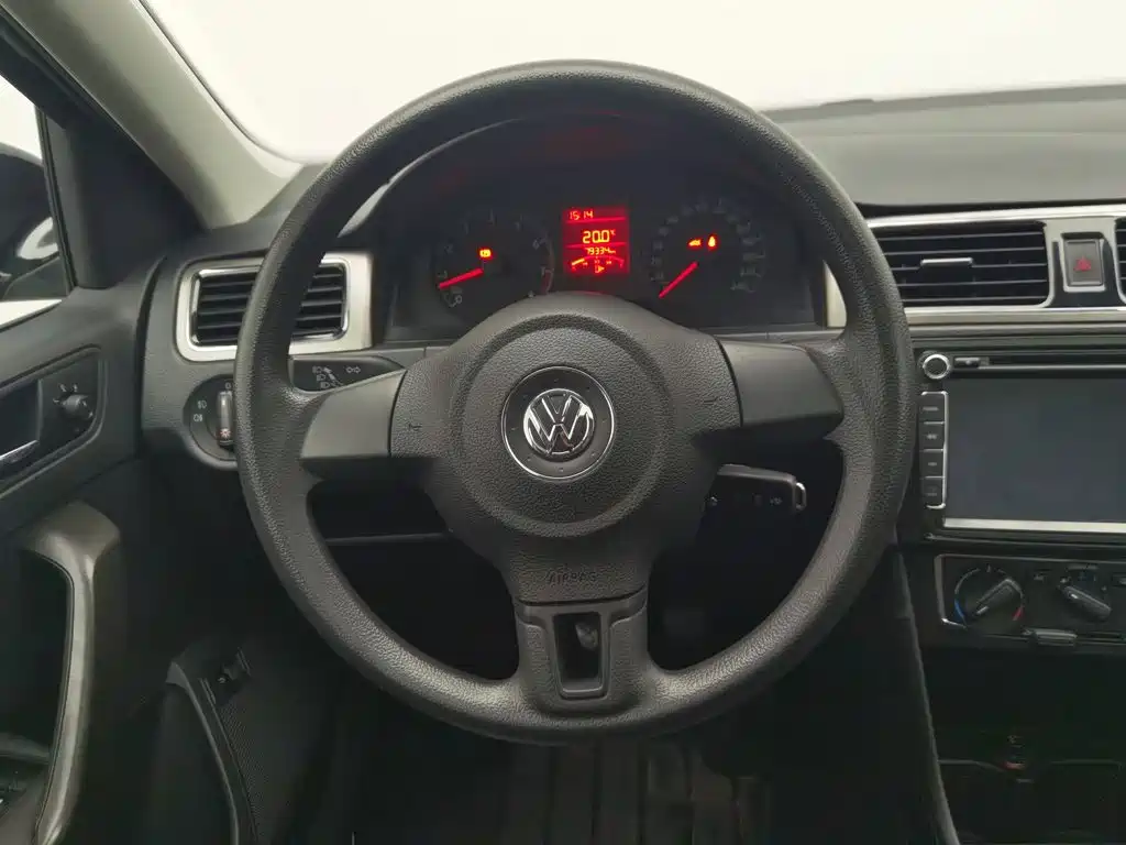 Volkswagen Santana — миниатюра 11