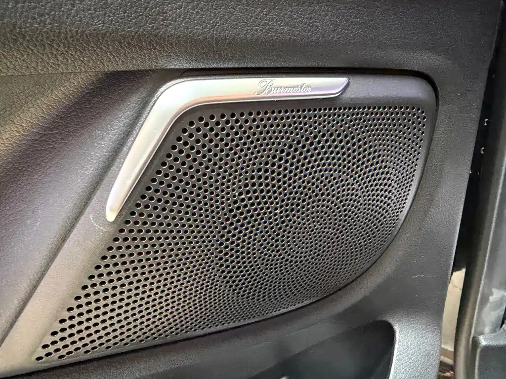 Mercedes-Benz V-Class — миниатюра 17