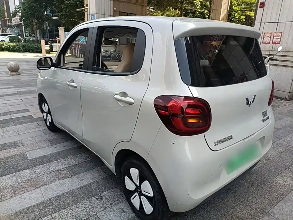 Wuling MINIEV — миниатюра 5