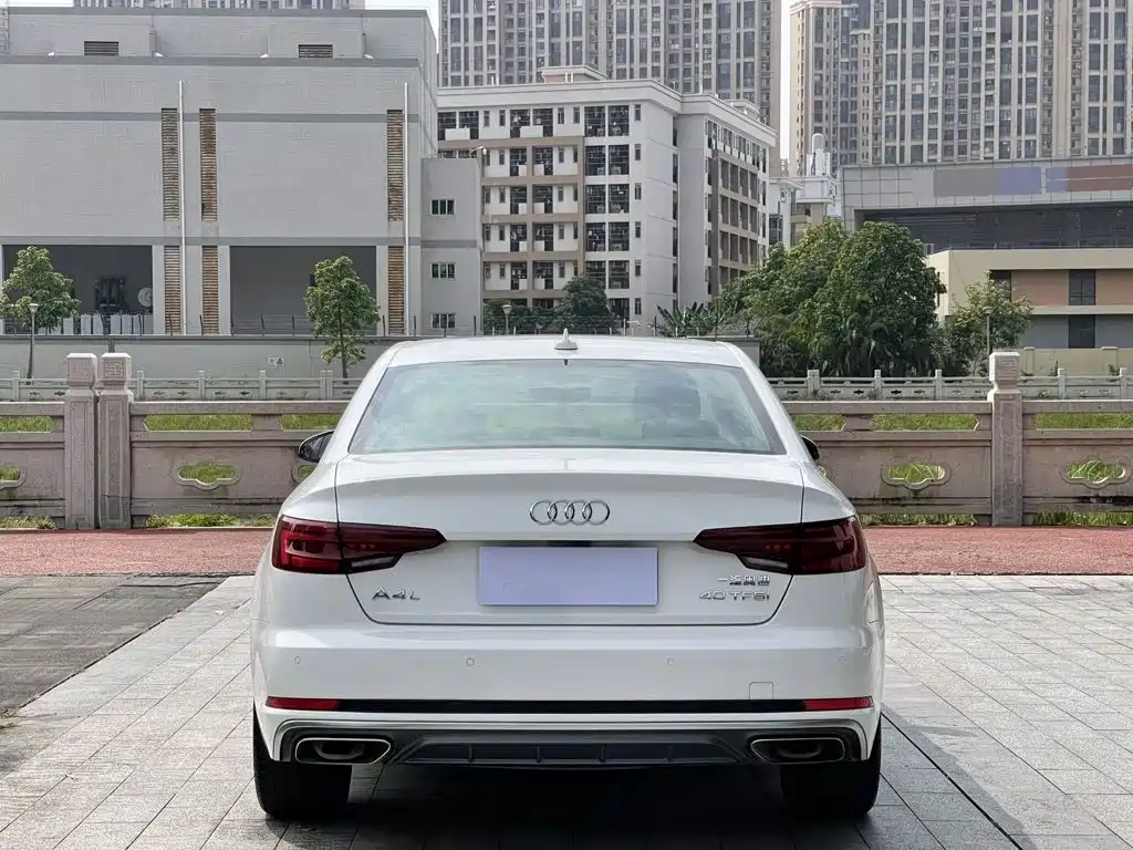 Audi A4L — миниатюра 8