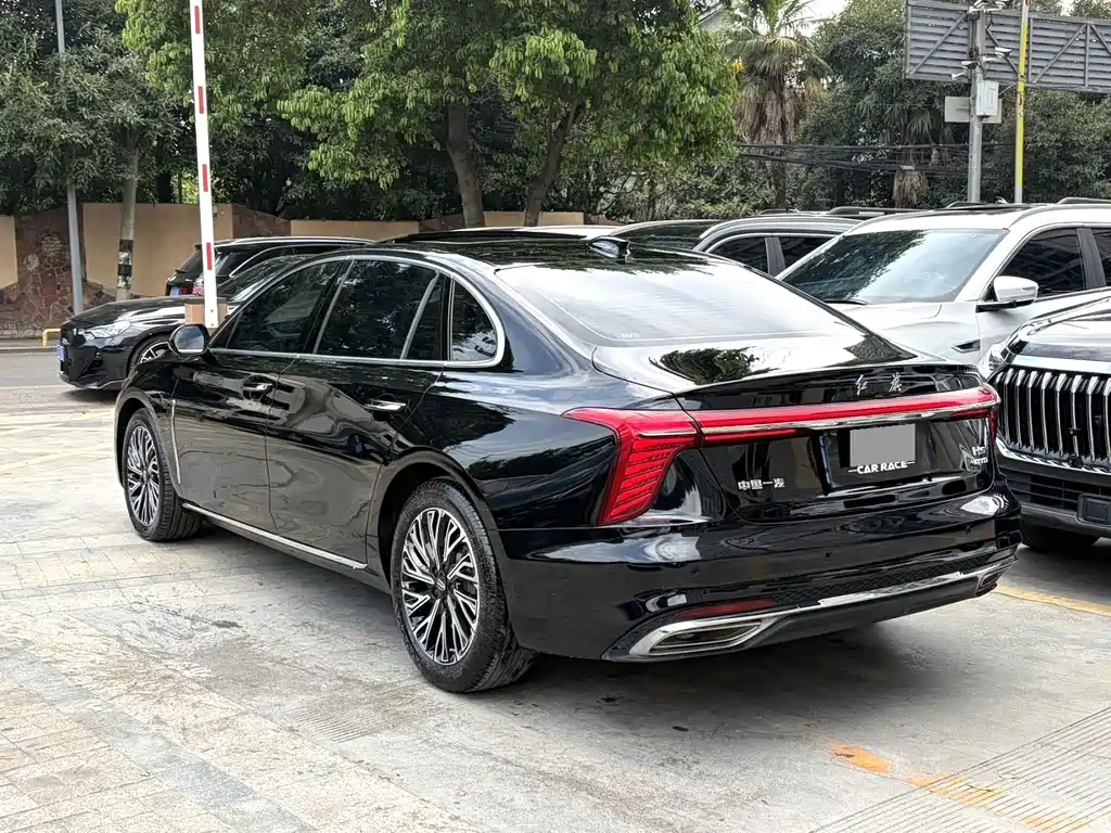 Hongqi Hongqi H5 — миниатюра 12