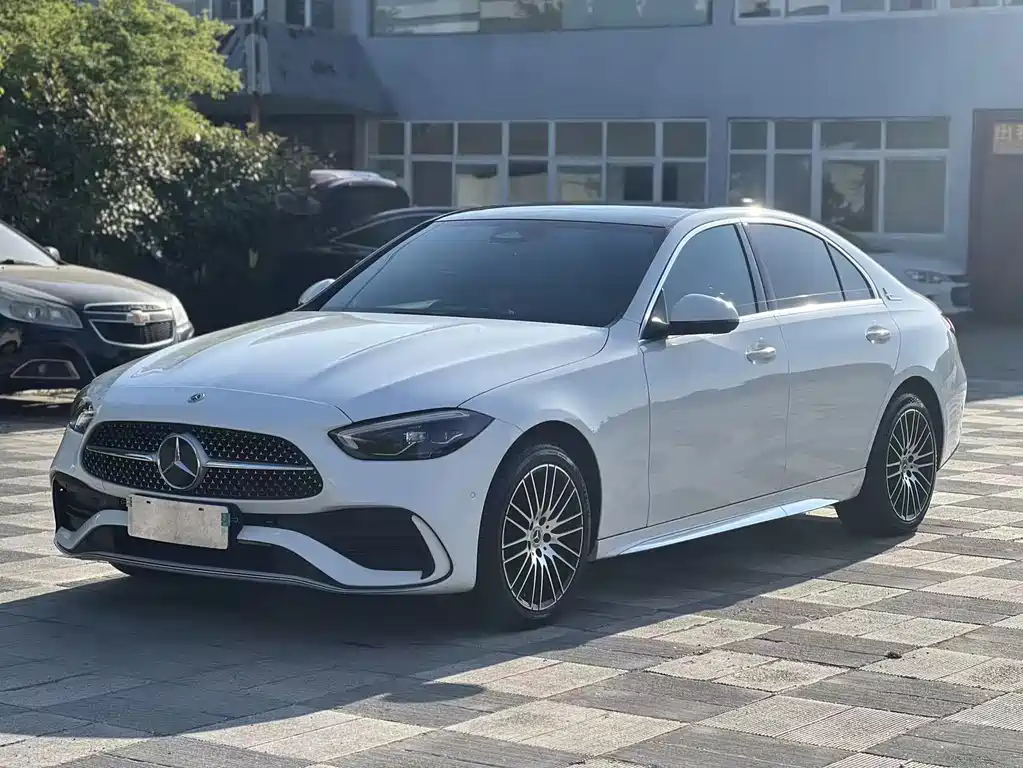Mercedes-Benz C-Class 2023