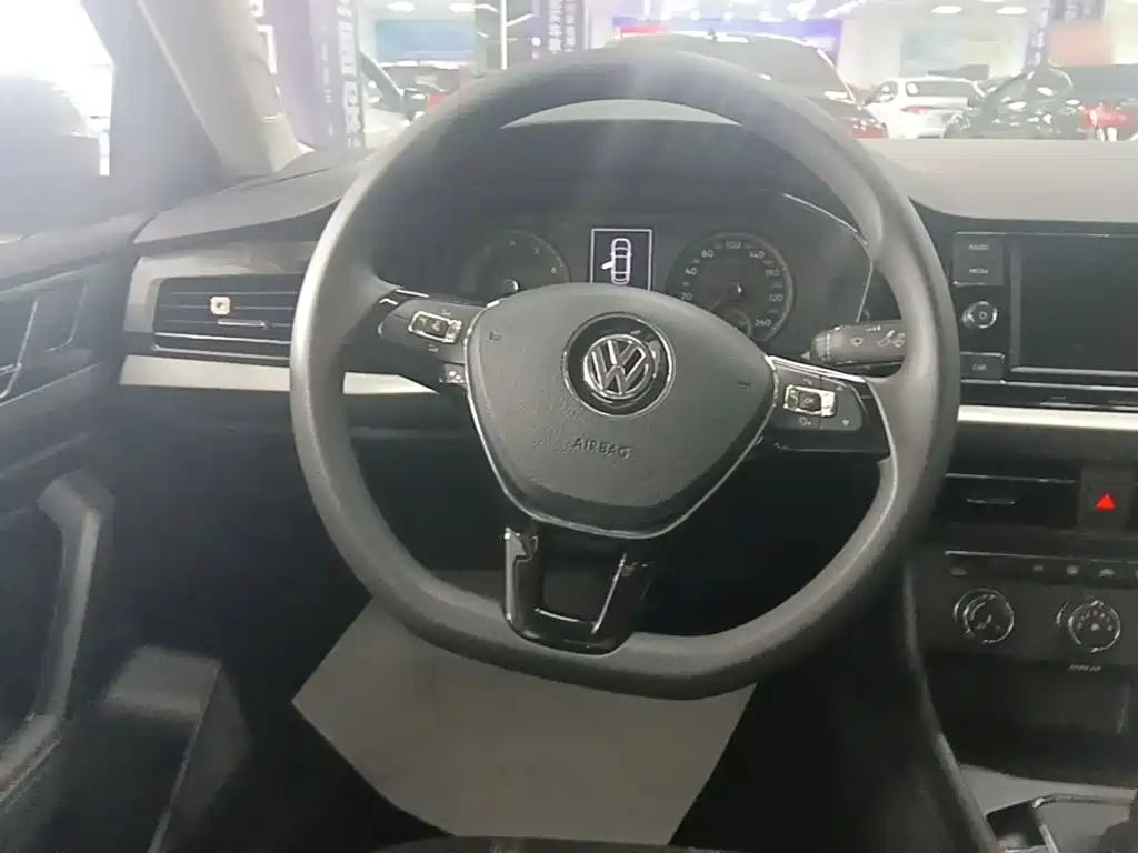 Volkswagen Lavida — миниатюра 11
