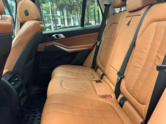 BMW X5 (Import) — миниатюра 6