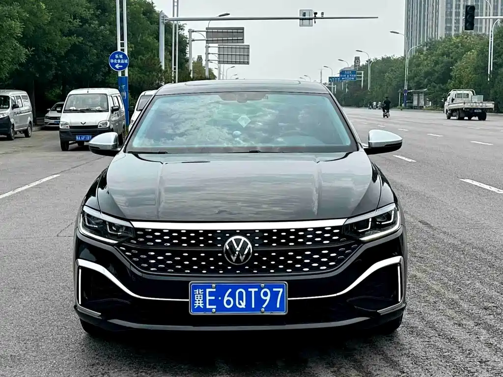 Volkswagen Lavida — миниатюра 2