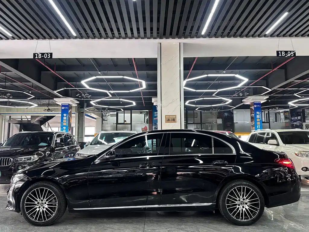 MERCEDES-BENZ C CLASS