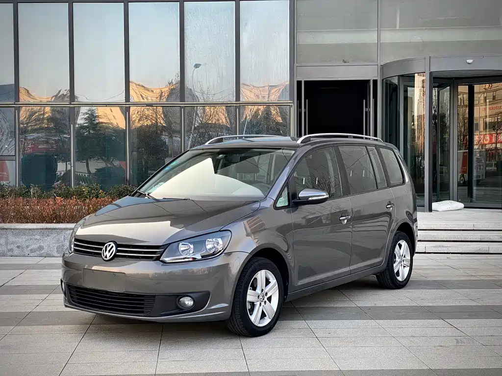 Volkswagen Touran 2015