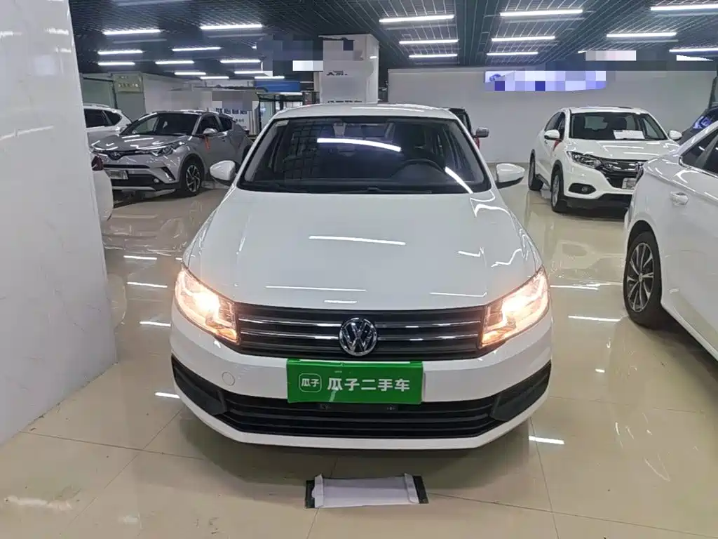 Volkswagen Santana — миниатюра 3
