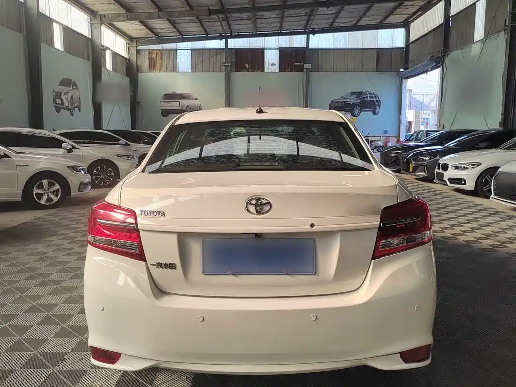 Toyota Vios — миниатюра 8