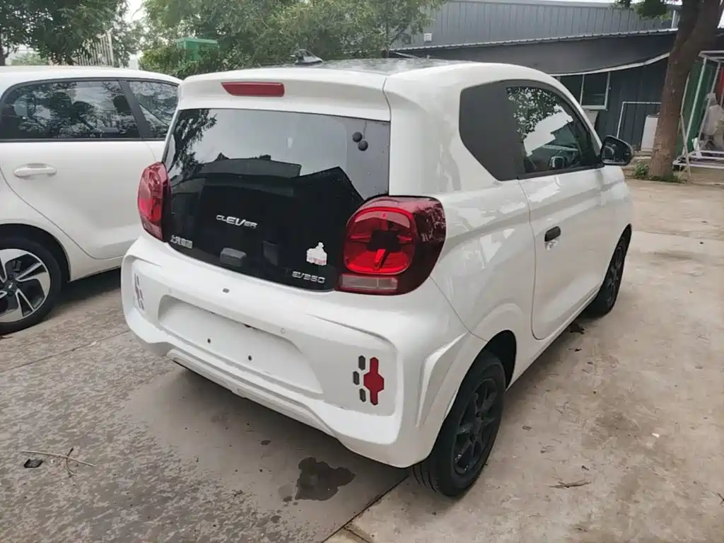 Roewe Clever — миниатюра 7