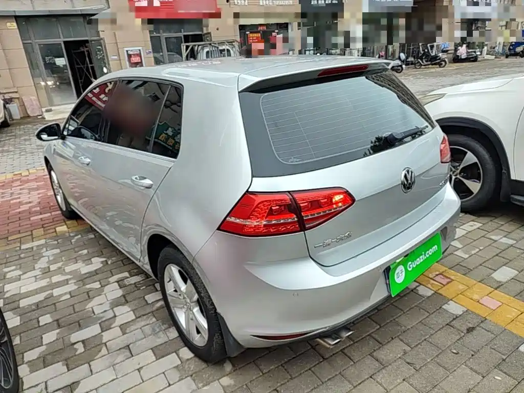Volkswagen Golf — миниатюра 5