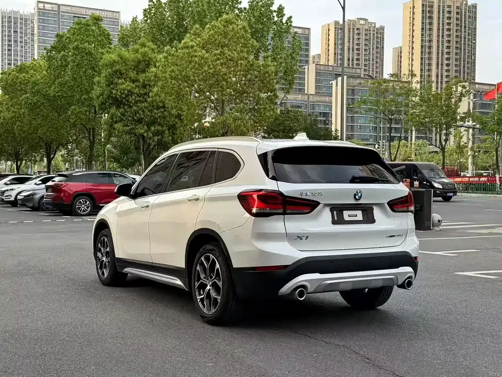 BMW X1 — миниатюра 8